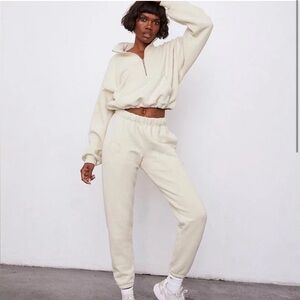 Set active sweat set in oat milk